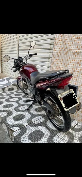 Honda CG 150 - Vermelha - Ótimo estado!