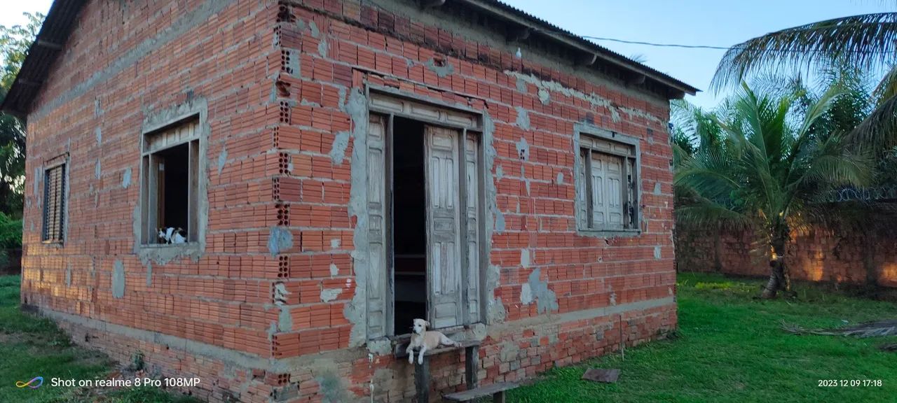 Casa de tijolos em terreno espaçoso - Foto 5