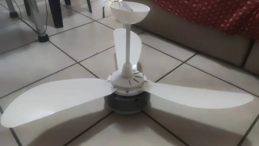 Ventilador de Teto NOVO, nunca usado!!  220V - Foto 2