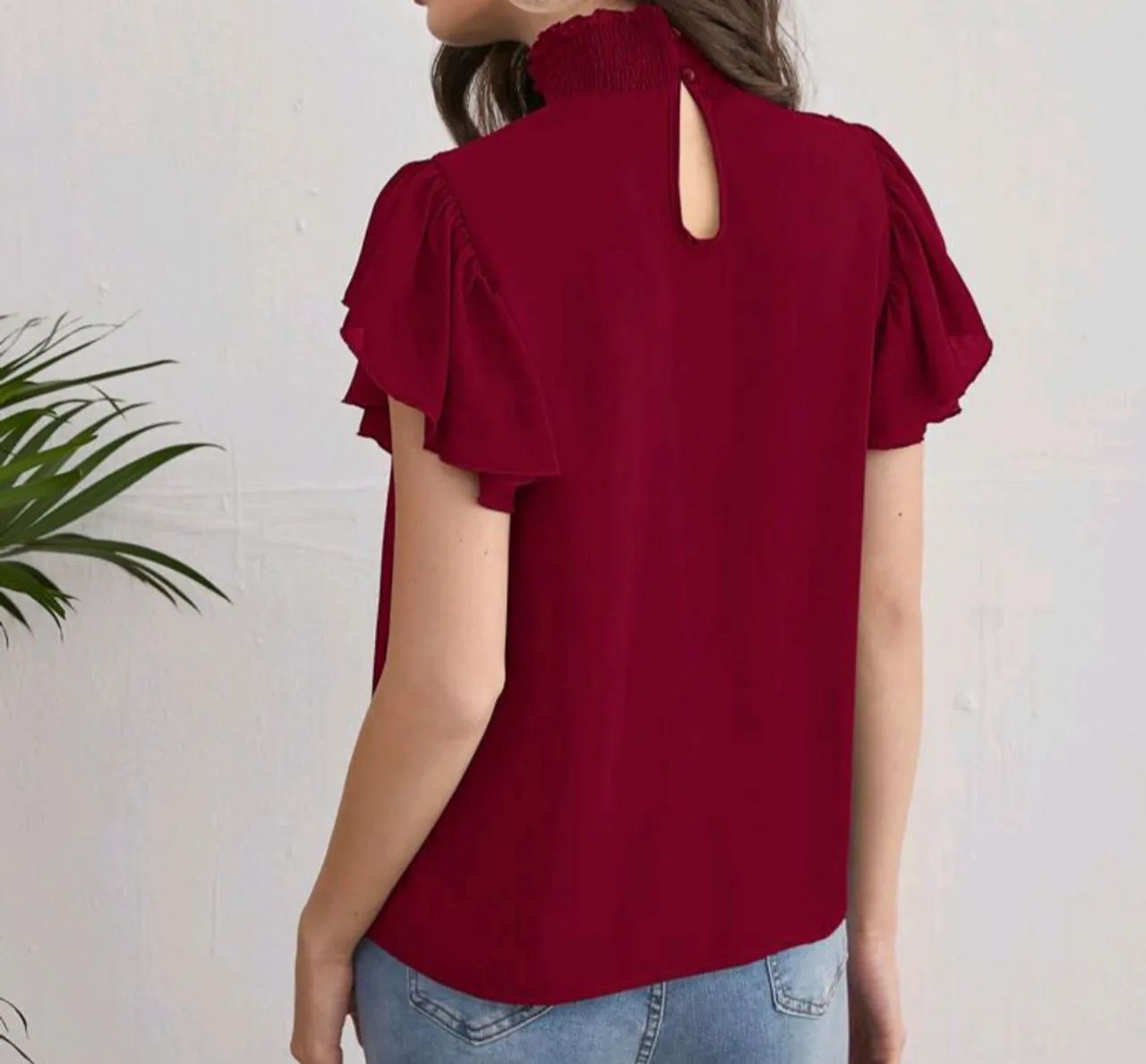 Blusa feminina de renda com mangas bufantes - Foto 2