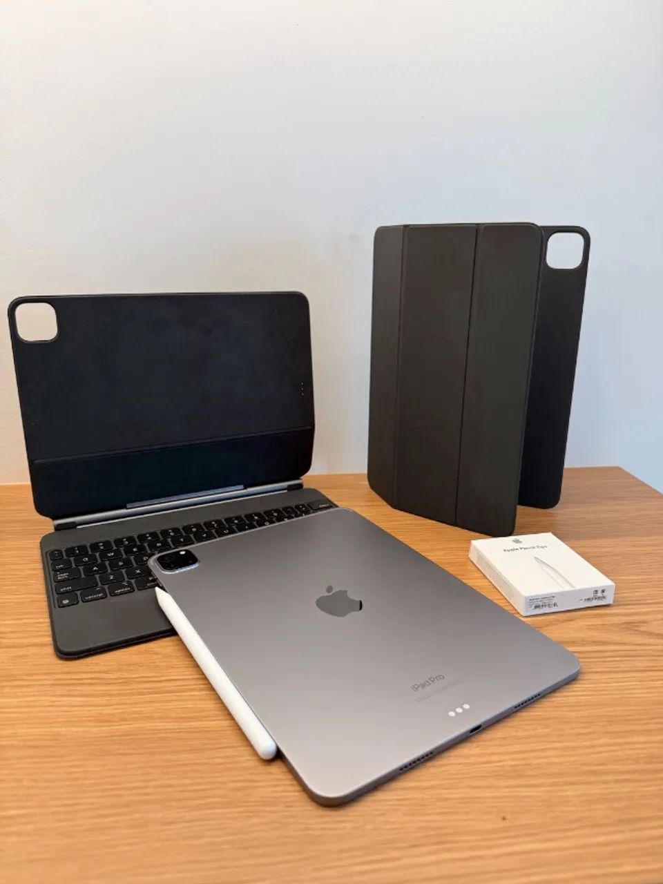 iPad Pro 11" M2 + Acessórios originais - Foto 2