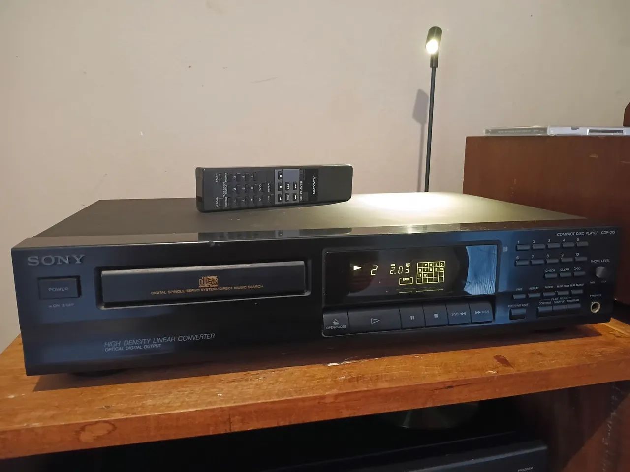 Cd player Sony M315 com controle  - Foto 2