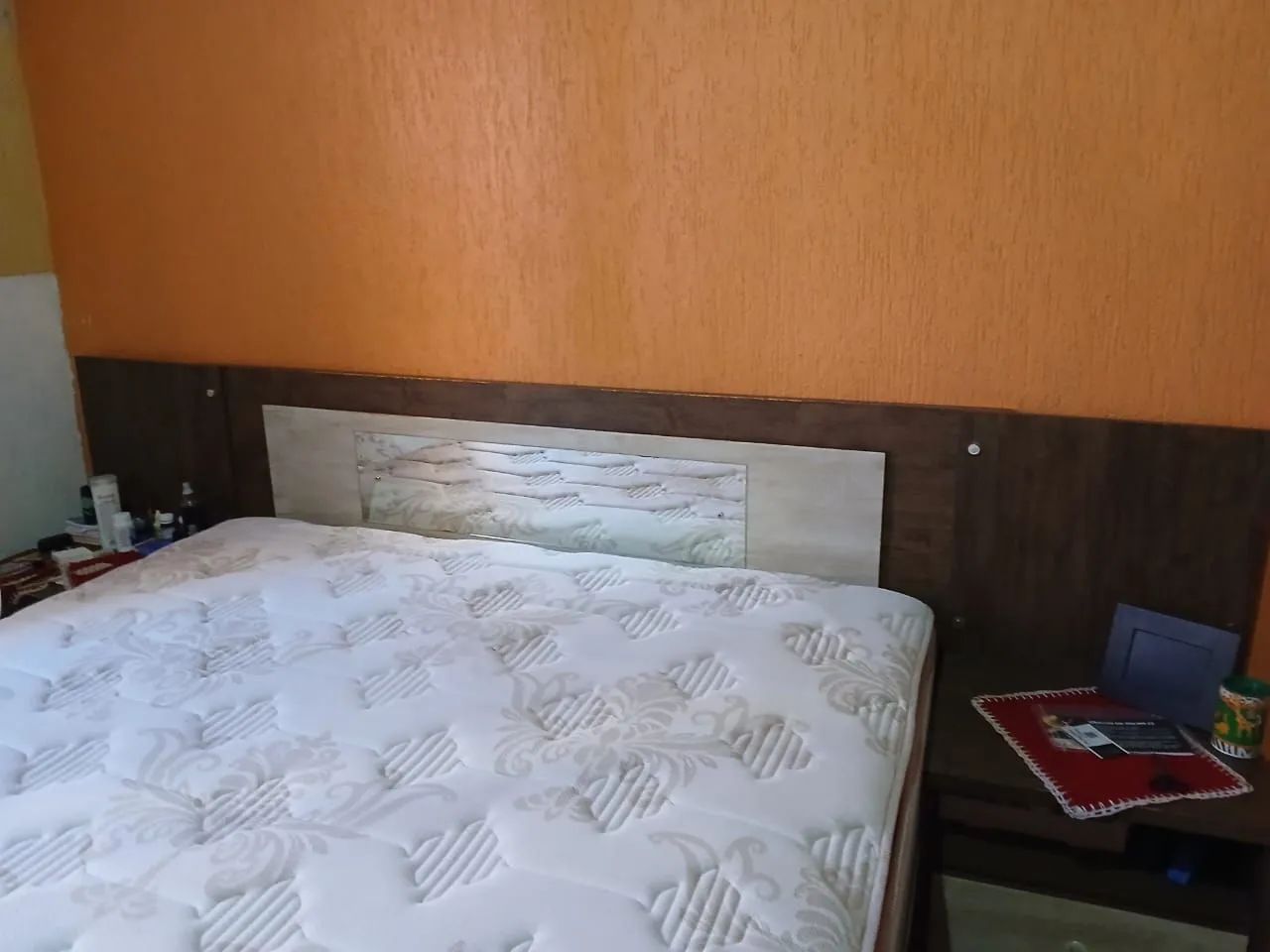 Vende -se uma cama com a cabeceira - Foto 2
