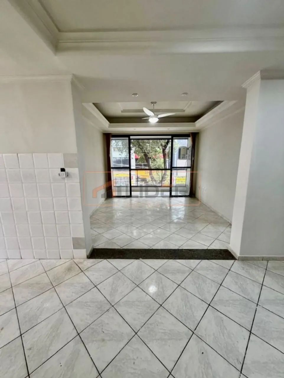 Alugo Apartamento no Centro - Foto 2