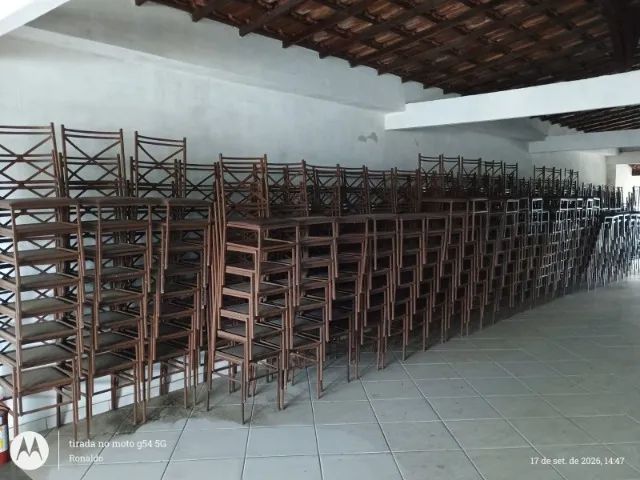 Cadeira de ferro marrom  - Foto 4