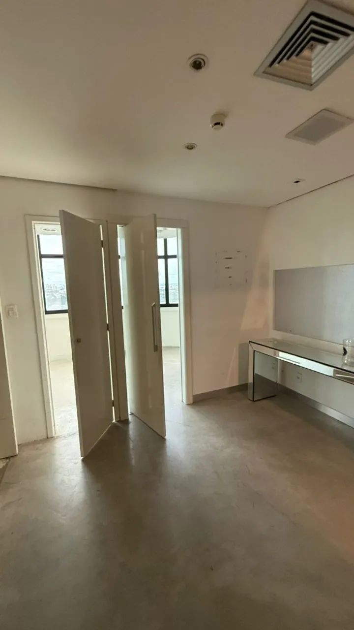 Sala Comercial 31m² e Andar Alto no Shopping Millenium - Torre Medical Tower - Foto 5