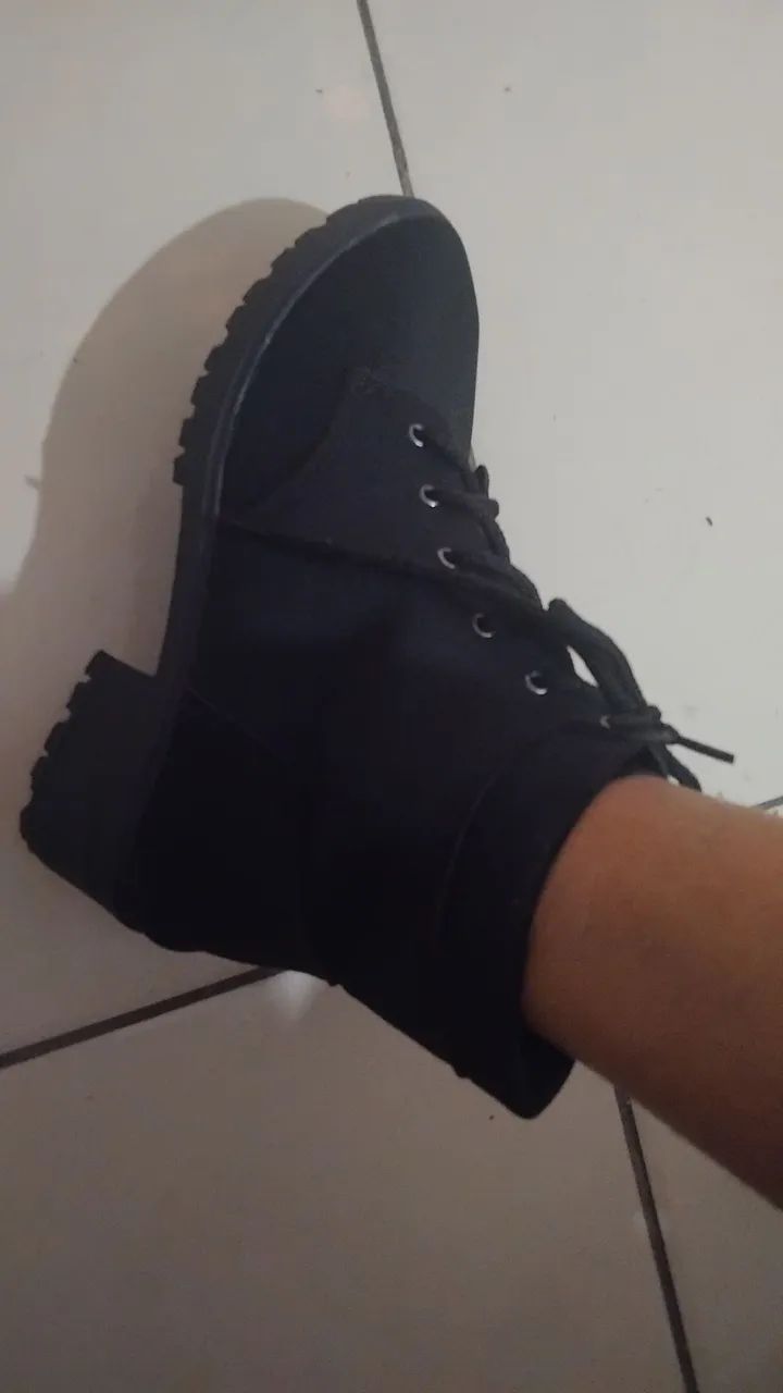 Bota feminina N 36 ou 37 - Foto 3