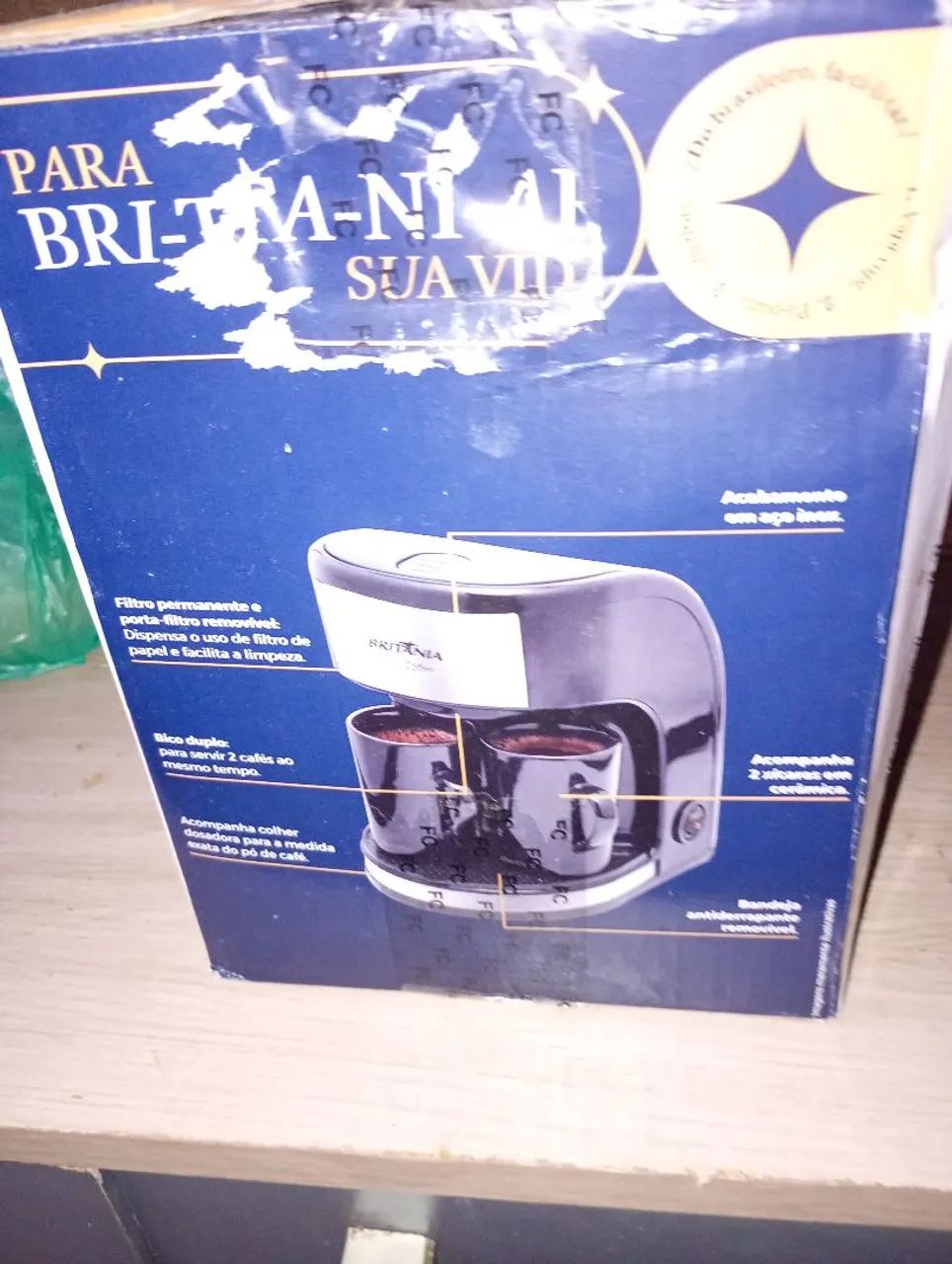 Uma cafeteira elétrica  - Foto 5