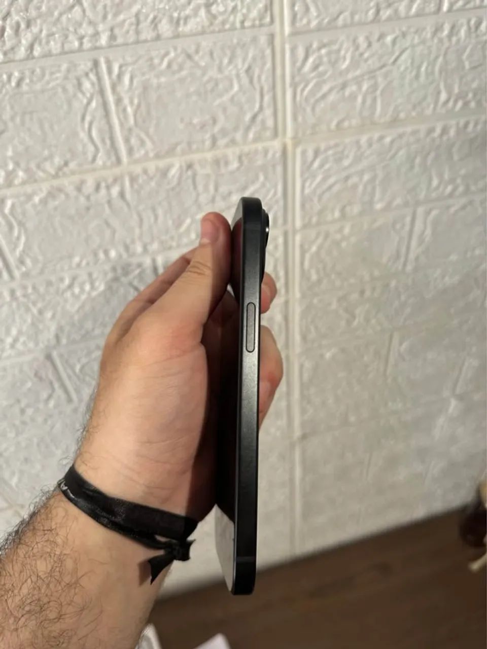 Iphon 15 128gb 3 meses de uso - Foto 2