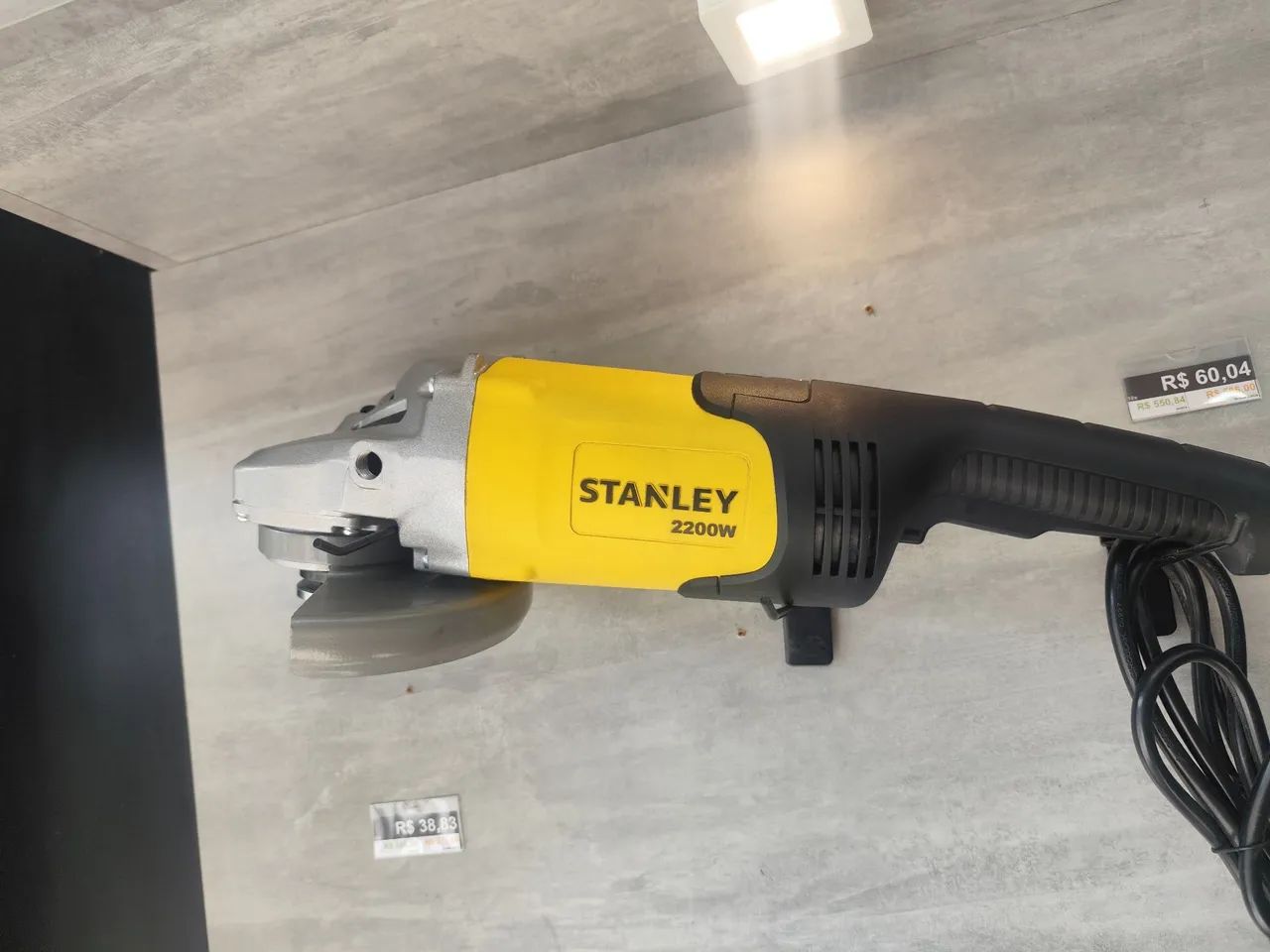 Lixadeira Stanley 7 polegadas 