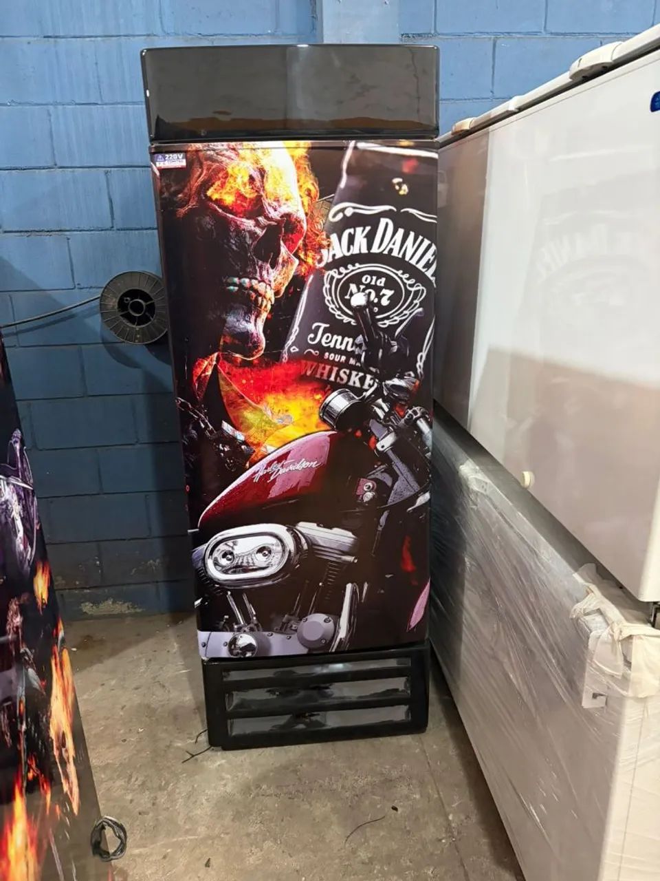 Cervejeira porta cega