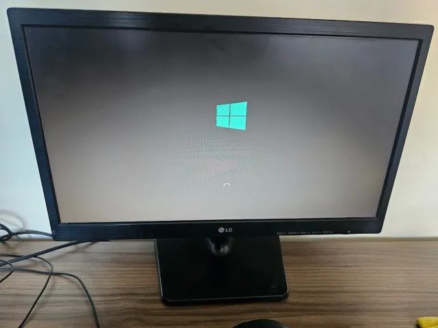 PC de Escrit ório com Monitor - Foto 2