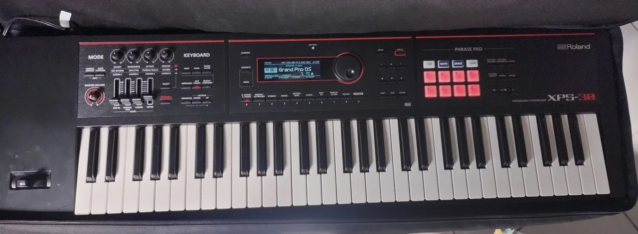 KORG microKORG XL sintetizador vocoder com microfone