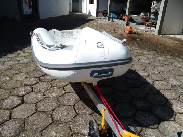 Bote 2,4 mt 2024 (novo) com motor Mercury 5,0 hp 2024, e carretinha de aluminio  - Foto 4