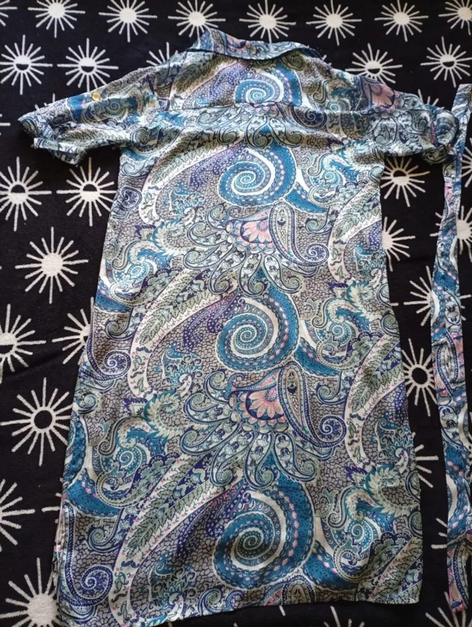 Vestido de cetim estampado - Foto 3