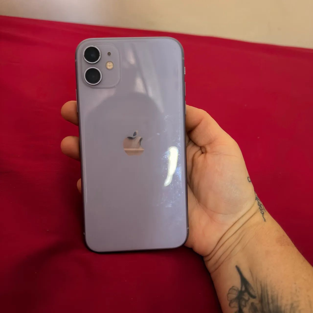 iPhone 11 64 gigas lilás impecável  - Foto 5