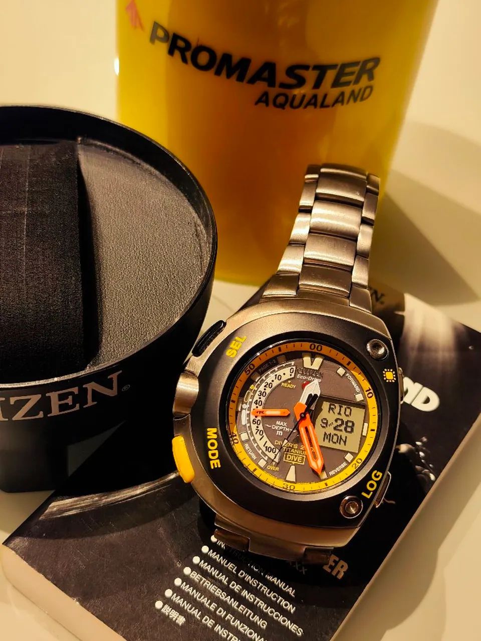 Citizen meia lua amarelo  - Foto 2