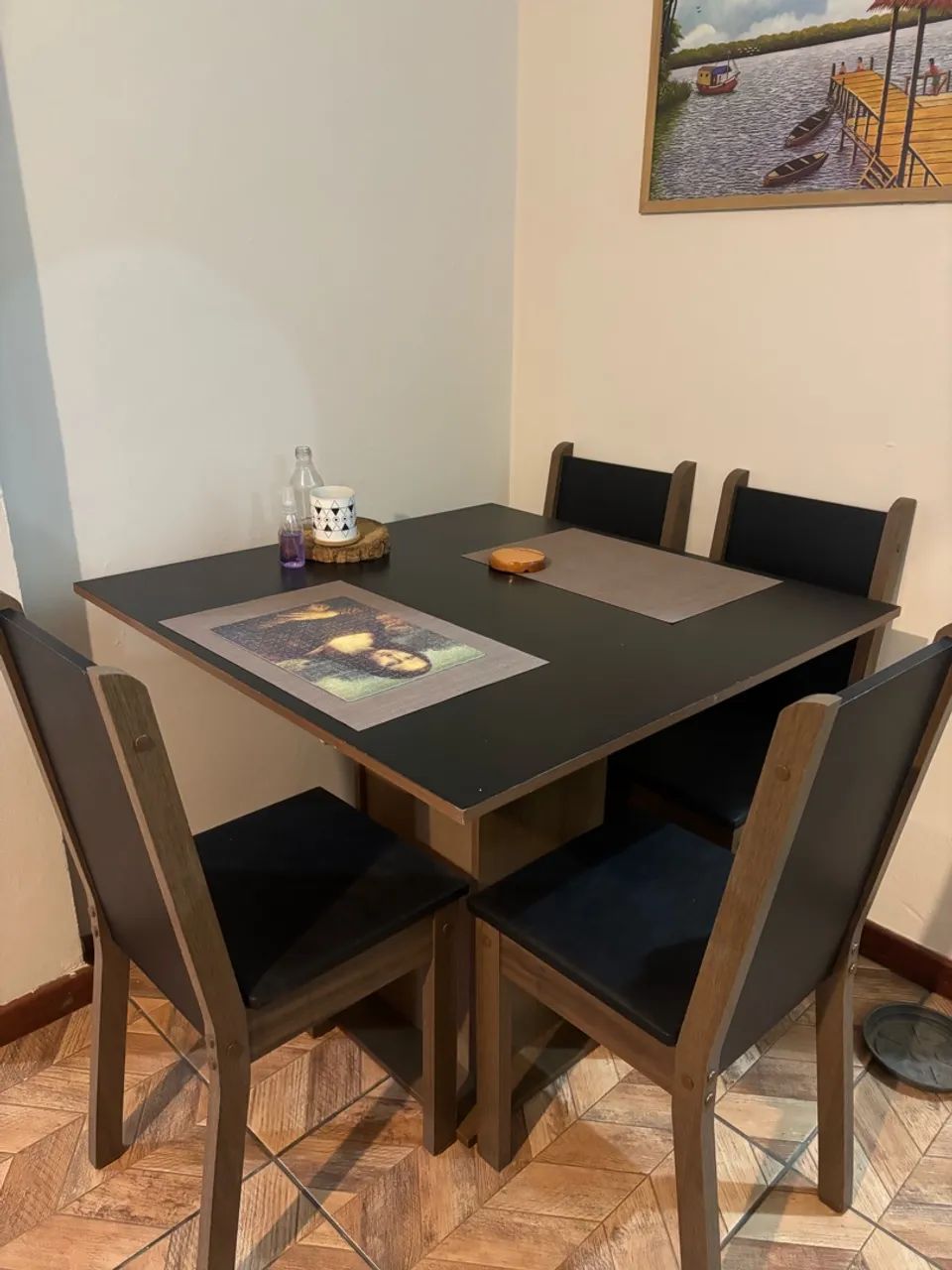 Mesa de jantar 4 cadeiras