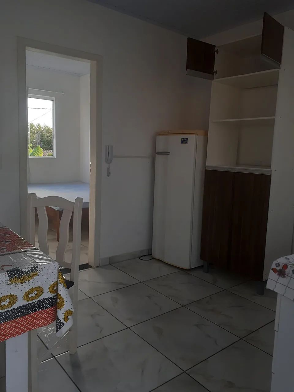 ALUGA-SE KITNET MOBILIADA NO BAIRRO PASSO DO GADO, TUBARÃO  - Foto 3