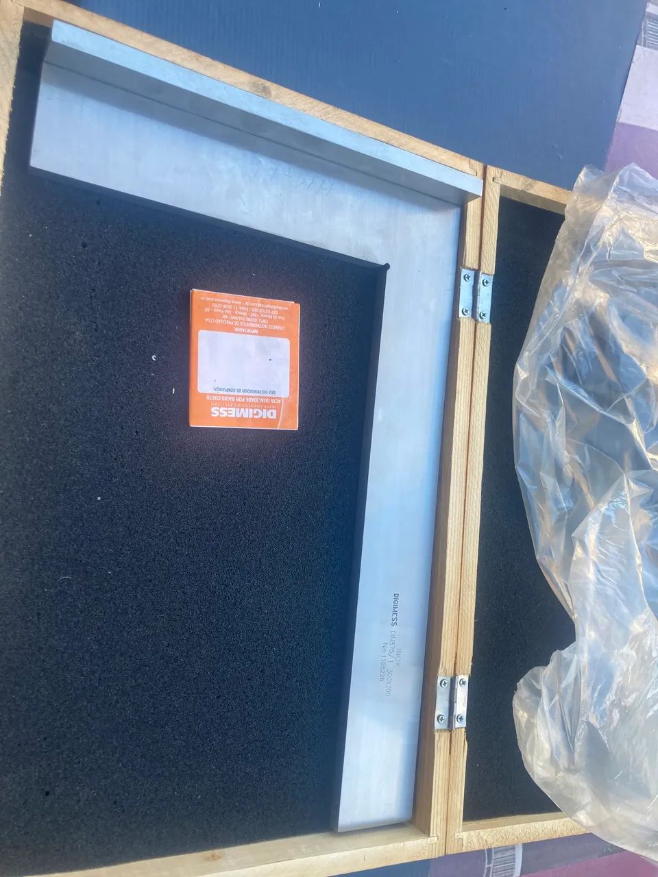 Esquadro Digimess 200x 300 - Foto 2