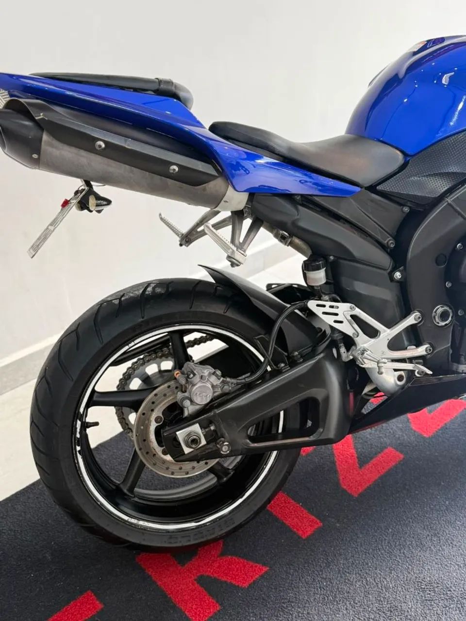YZF R1 2008 - Foto 4