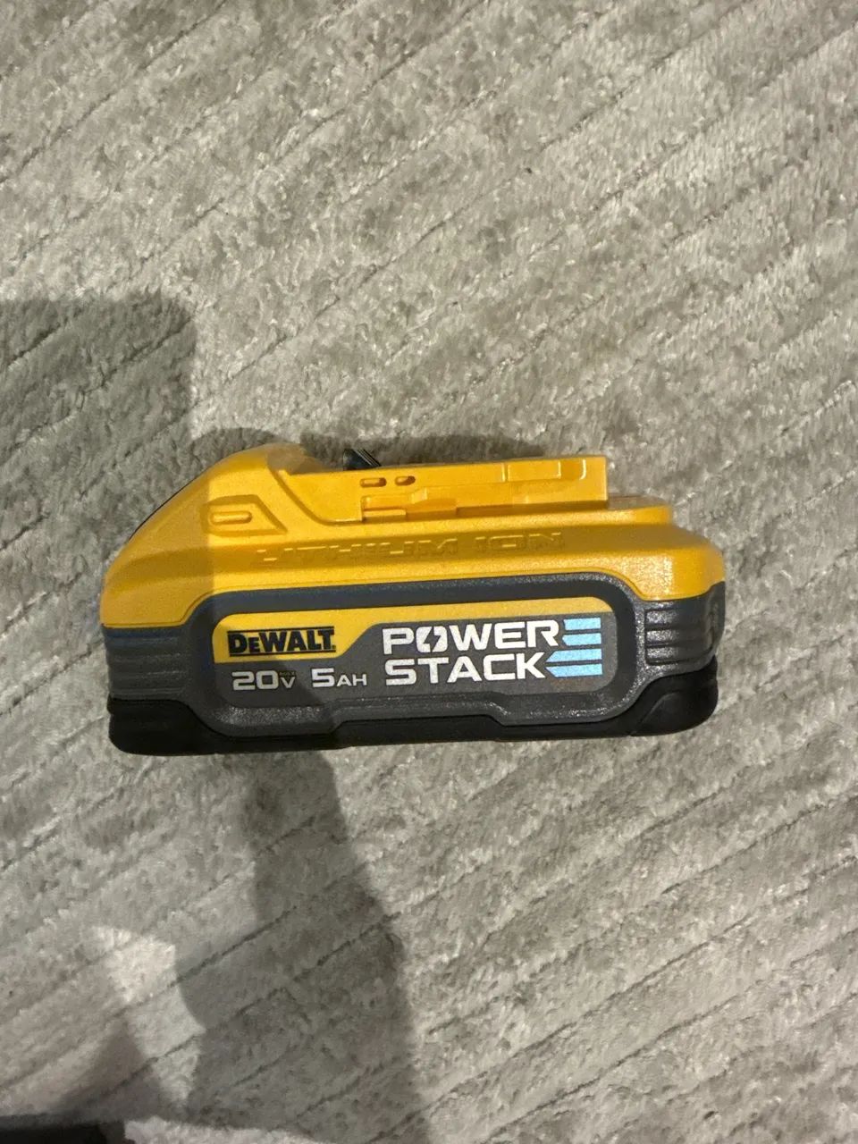 Bateria DeWALT 20V MAX XR POWERSTACK 5Ah - DCBP520-B3
