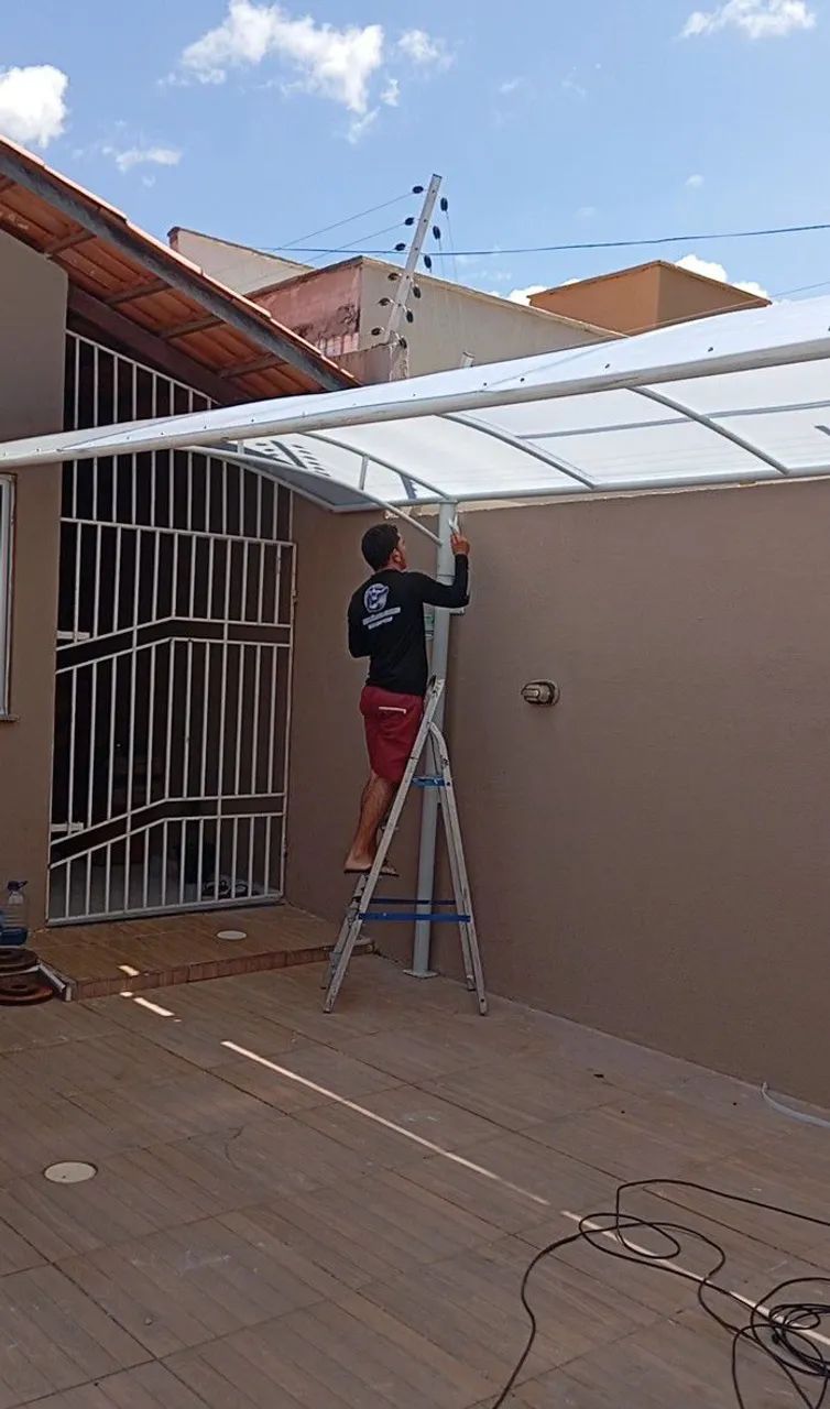 Fábrico toldo de policarbonato 