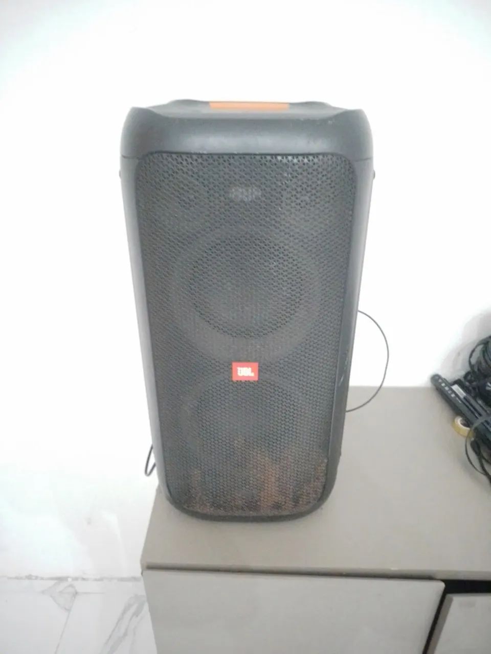 Vendo jbl parte box 100 com defeito na placa