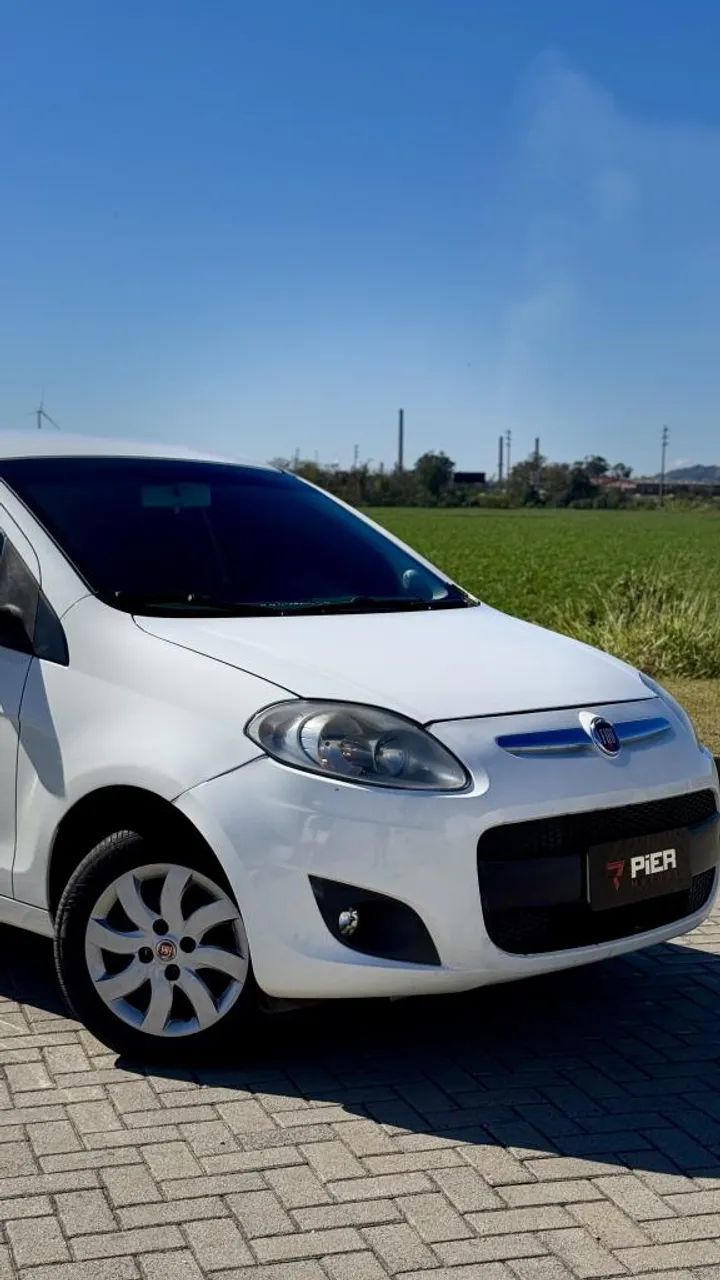 Fiat Palio Attractive 1.0 EVO Fire Flex 8V 5P 2016 - Foto 2