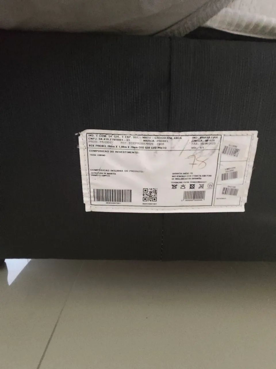 Vendo cama box com colchão queen - Foto 4