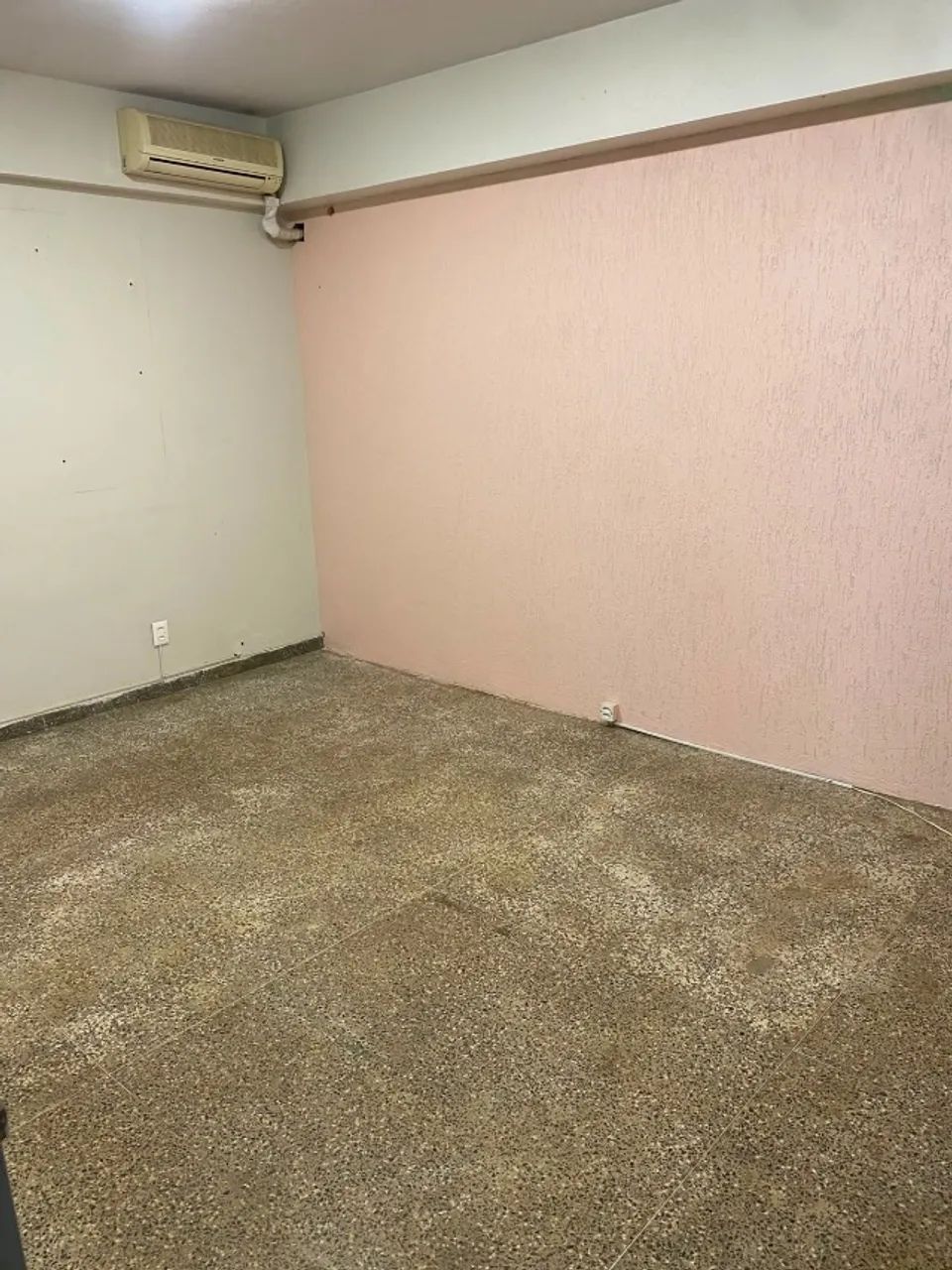 Alugo sala comercial de 100 m² com localização privilegiada no Guará  - Foto 5