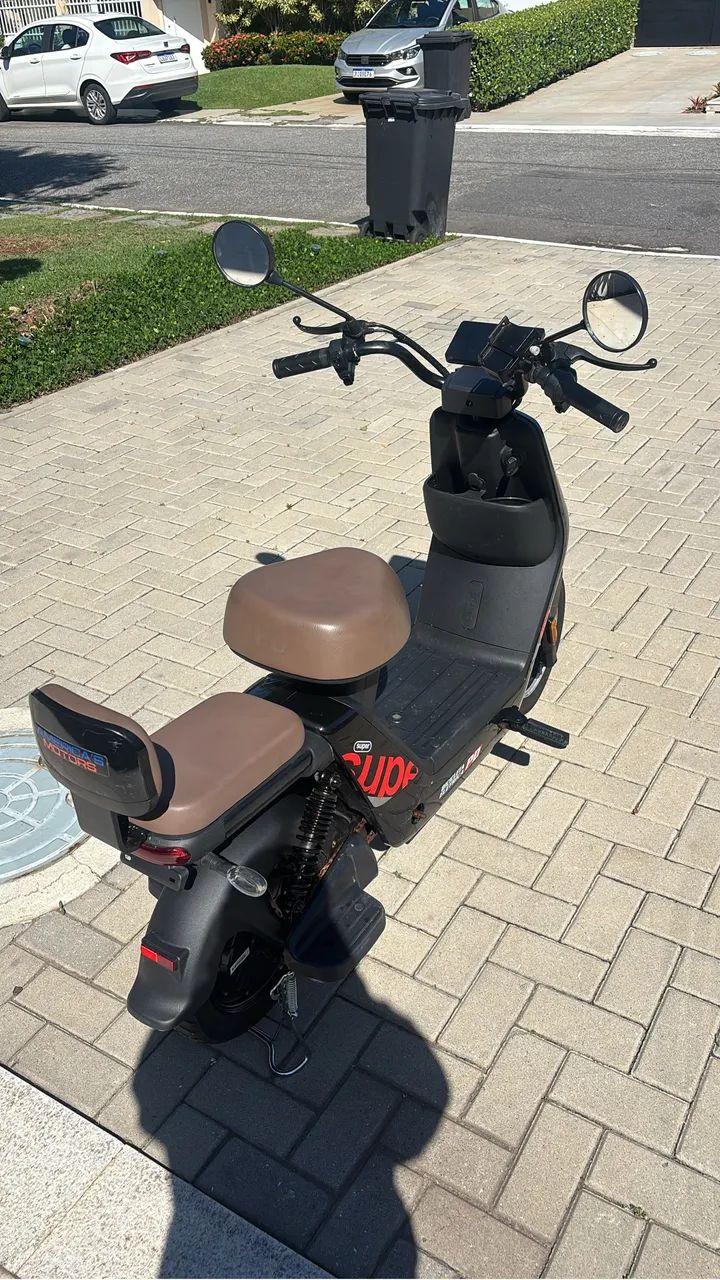 Moto/ bicicleta elétrica SUPER. Novíssima  - Foto 3