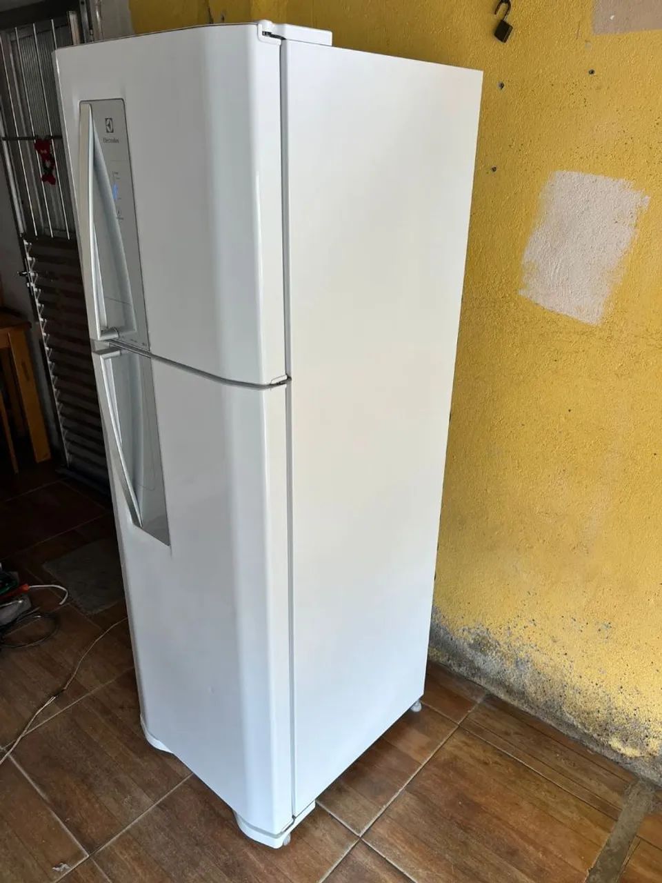 Geladeira Electrolux 110v Frost Free 382L semi nova ( ENTREGO)  - Foto 3