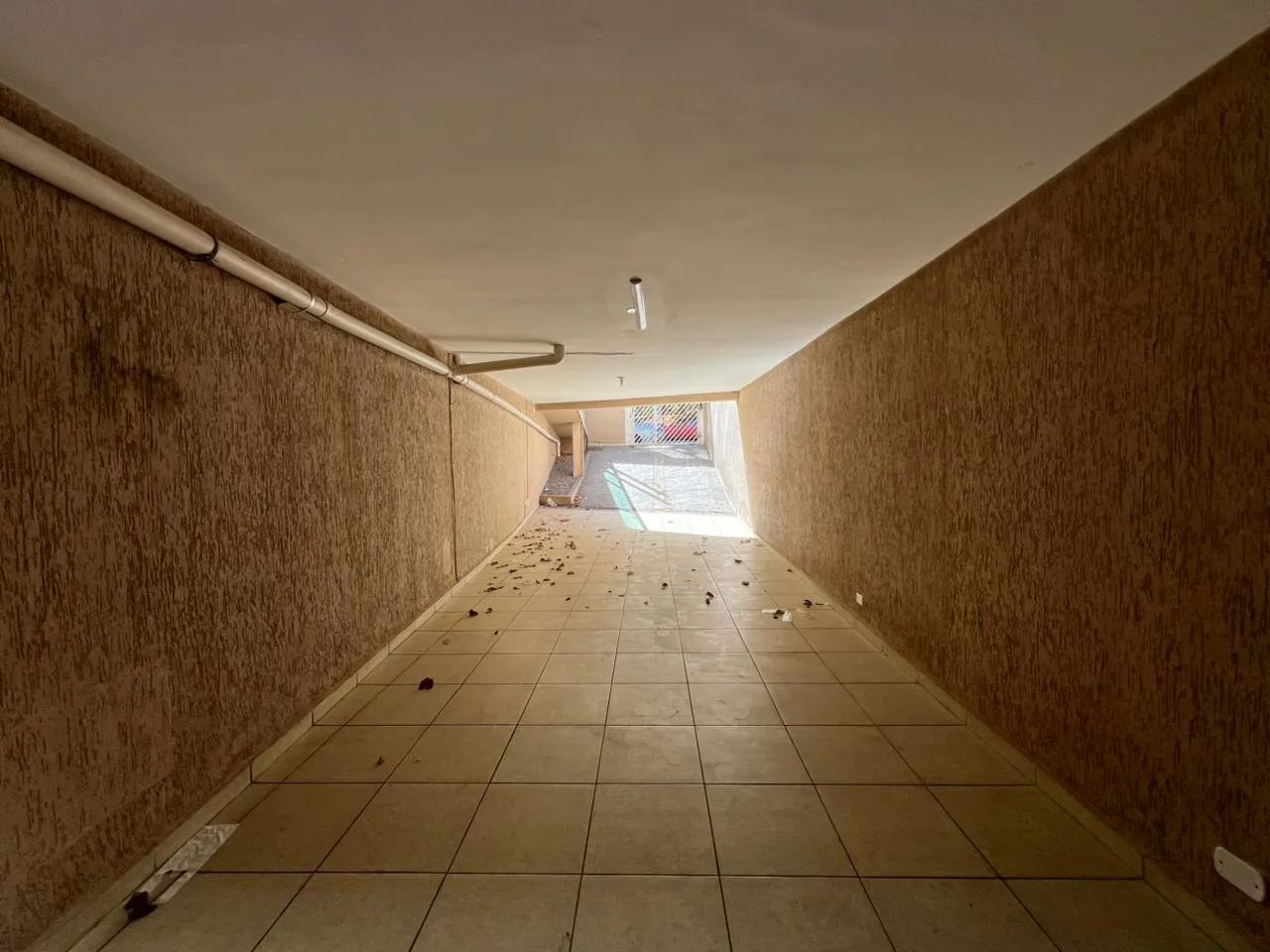 Sobrado para alugar com 180m², 2 quartos e 2 vagas - Foto 2