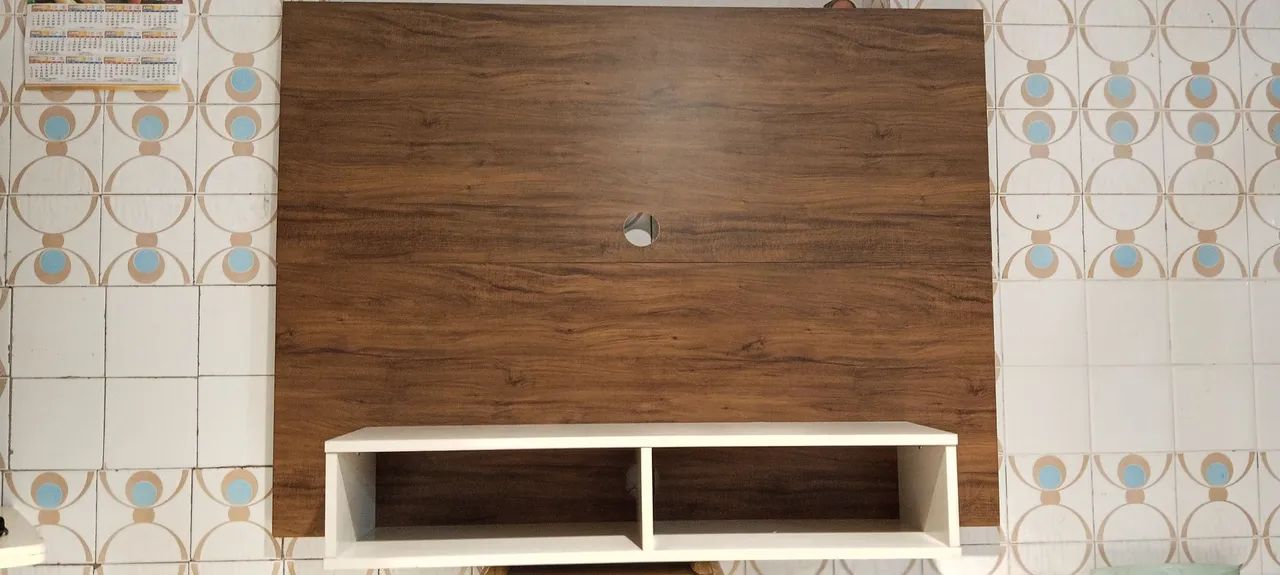 painel de TV com nicho 45 polegadas 