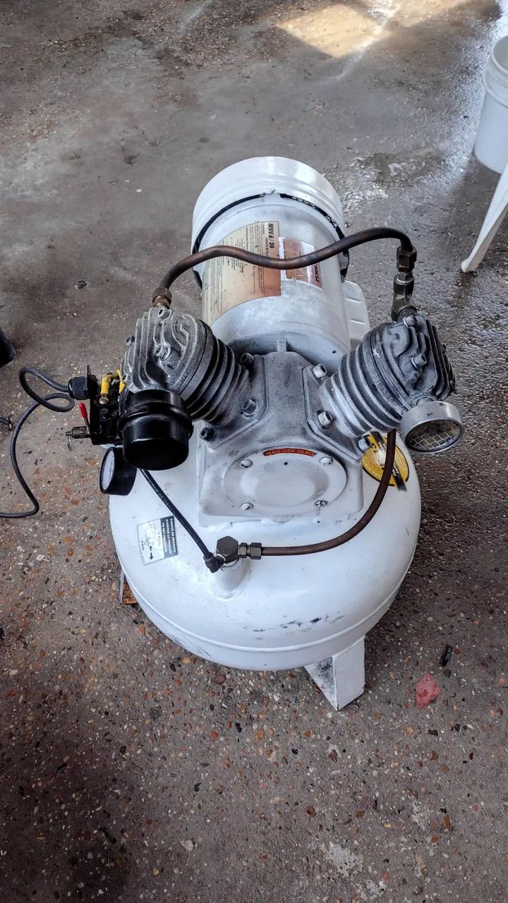Compressor odontológico 