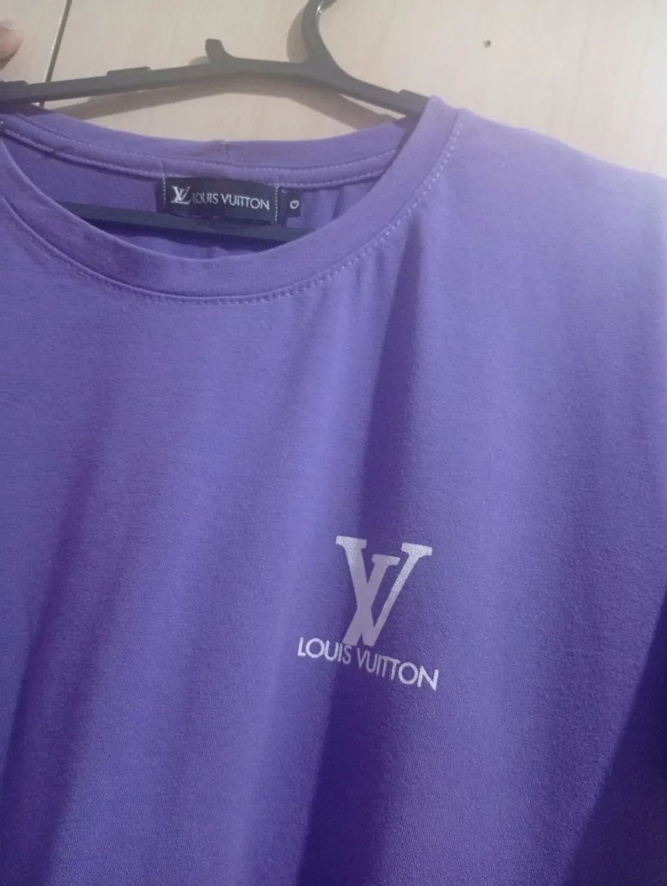 Camisa LV roxa casual  - Foto 3