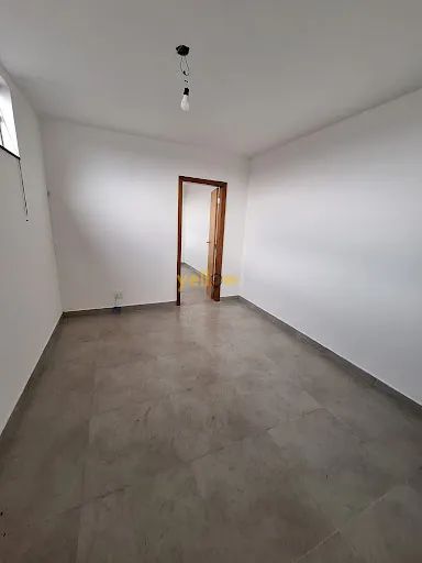Comercial Prédio Comercial em Arujá