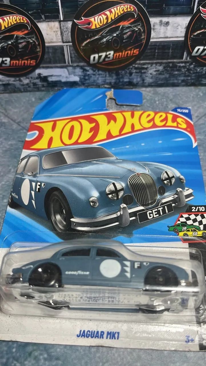 Lote hotwheels 16