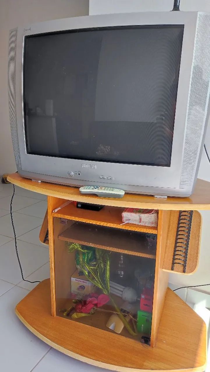 Tv tubo e rack