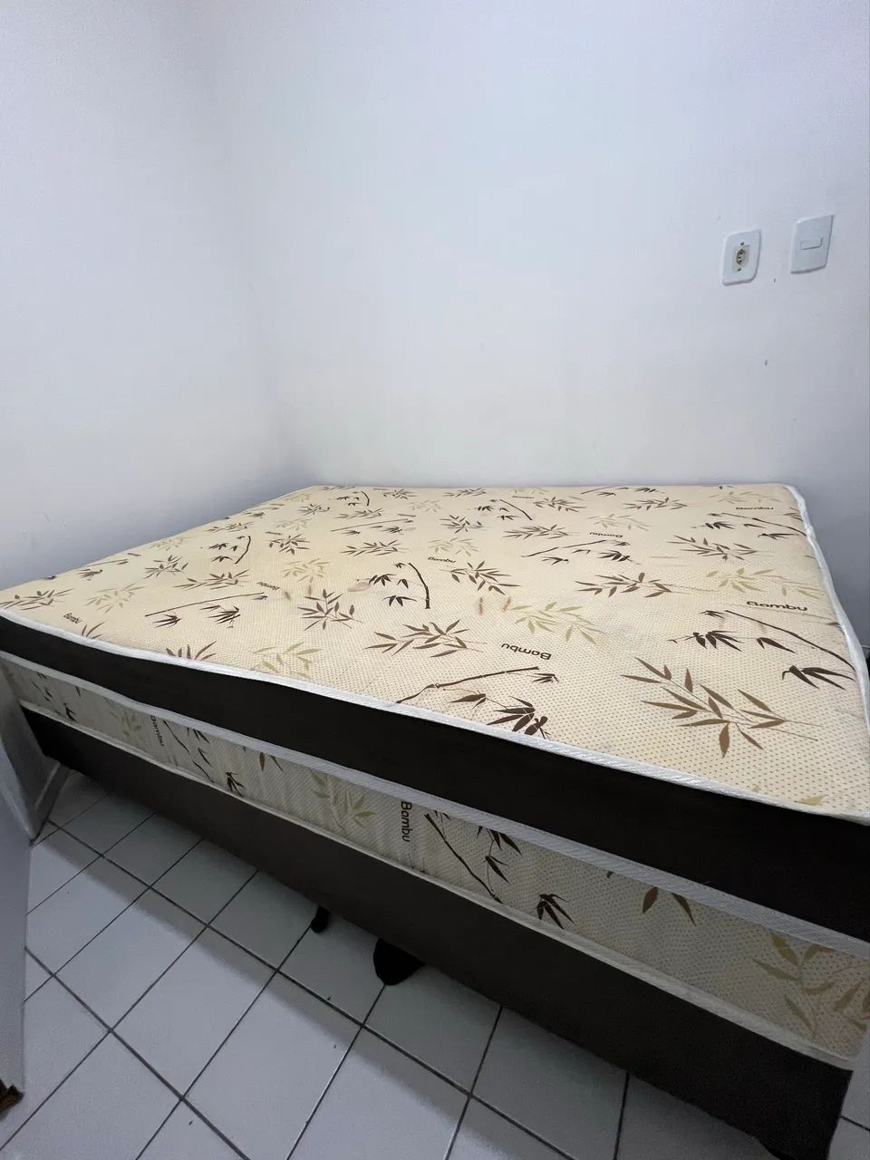 Vende-se Cama 