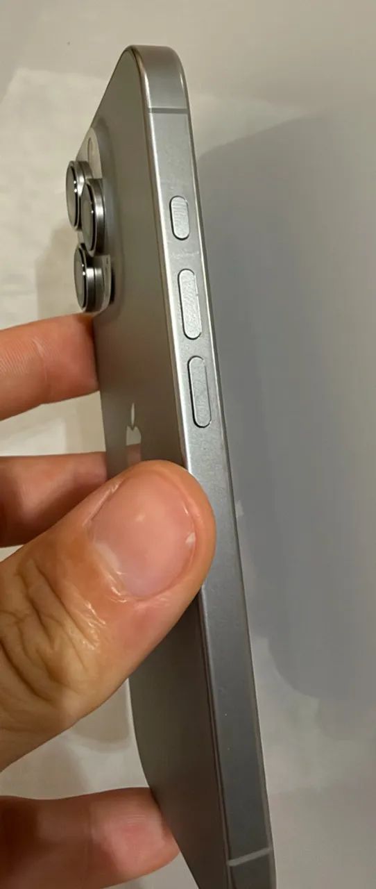 iPhone 16 Pro 128GB Titanium  - Foto 3
