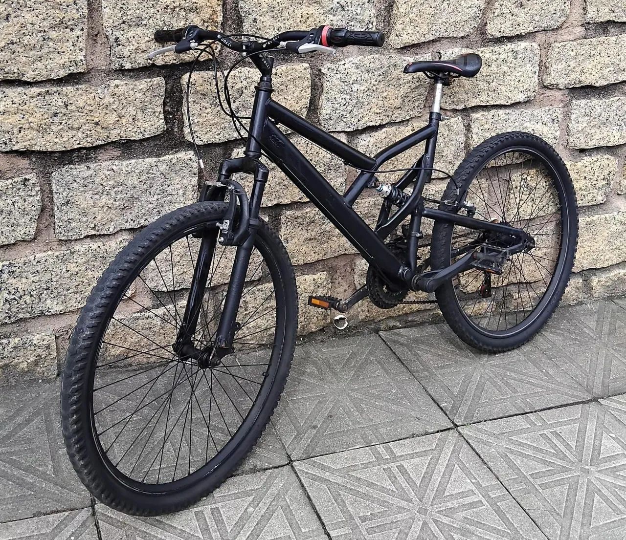 Bicicleta ÓTIMA tudo funcionando 
