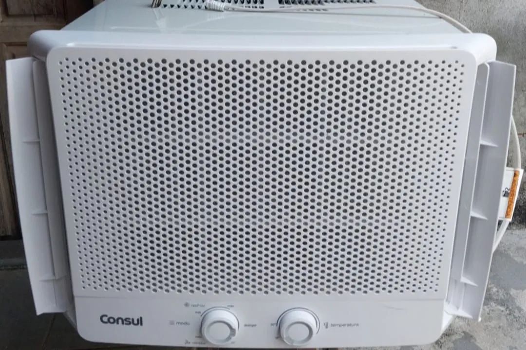 Vendo ar condicionado consul 10.000. Gelando perfeitamente 