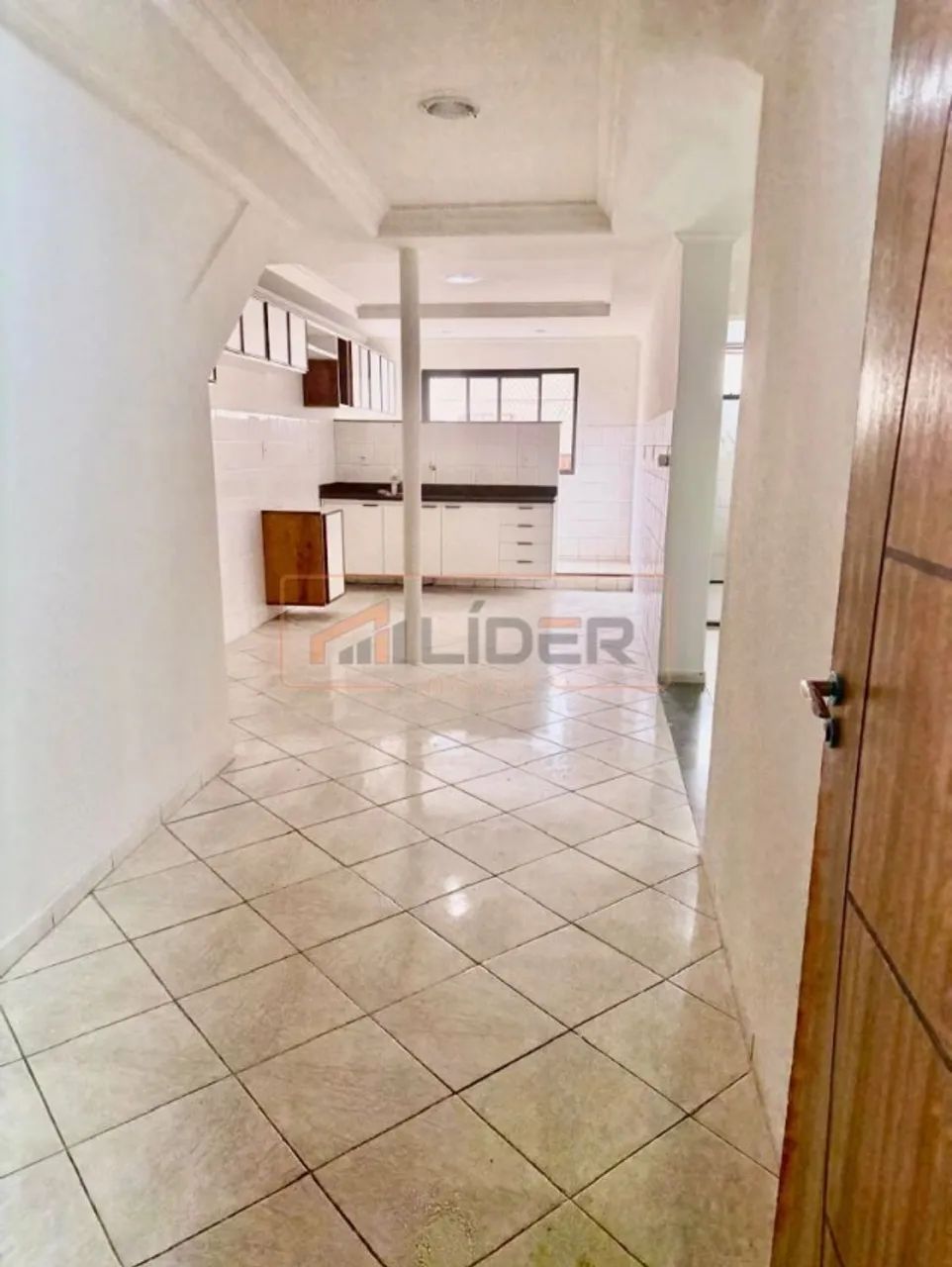 Alugo Apartamento no Centro - Foto 3