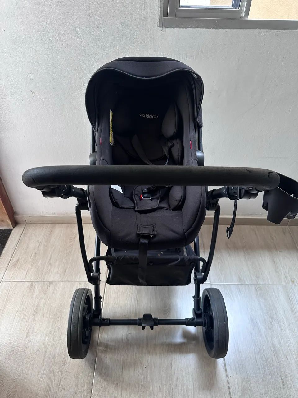 Carrinho de bebê Moisés com bebê conforto  - Foto 2