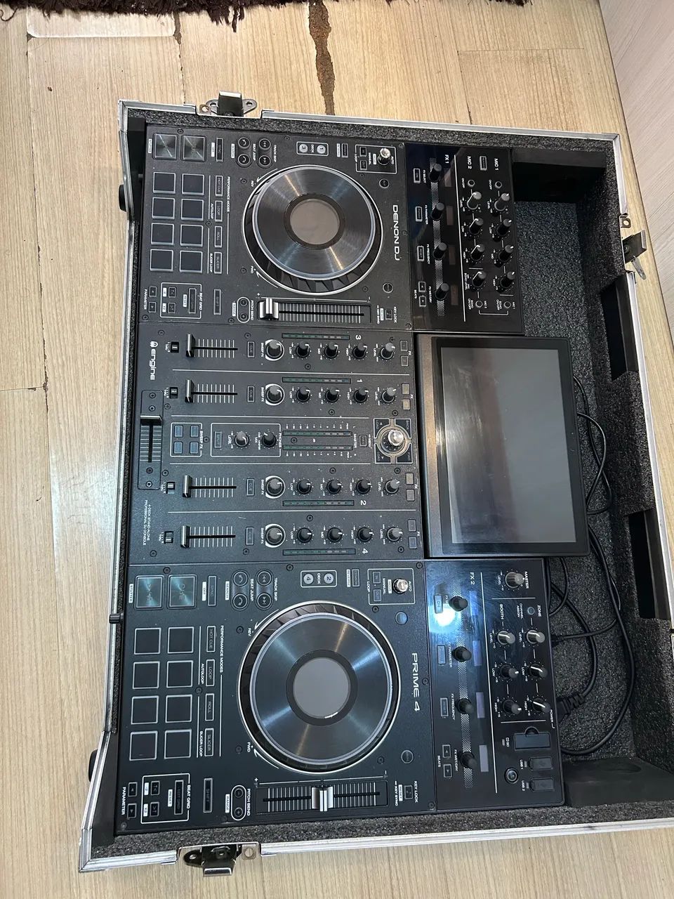 Controladora Denon Prime 4  - Foto 2