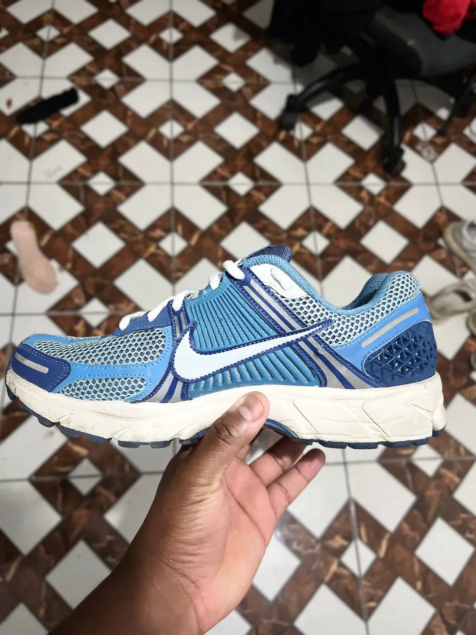 Tênis Nike Vomero 5 TAM 40 - Foto 5