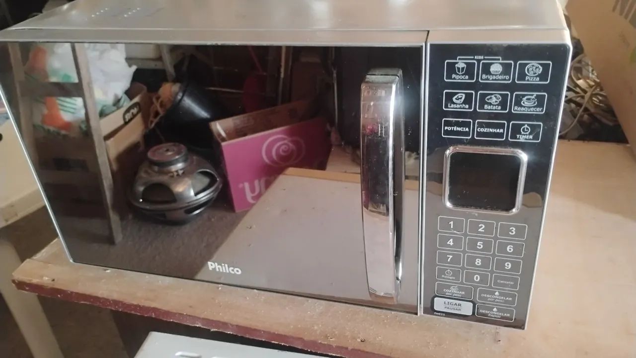 Microondas Philco espelhado