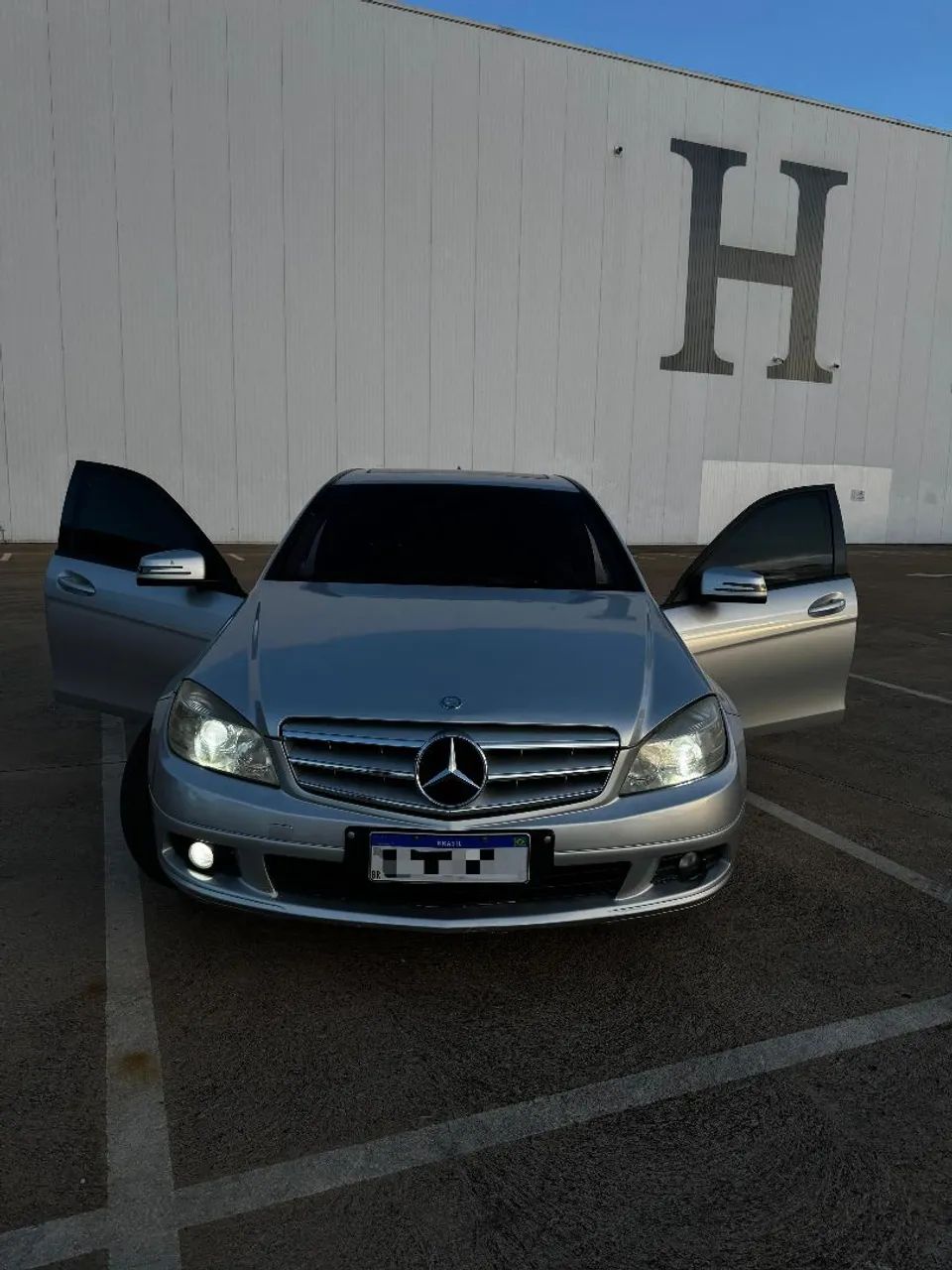 Mercedes-Benz C-180 Kompressor Classic 1.6 16V Aut. 2010